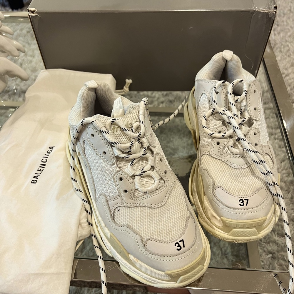 Good Condition - image 1